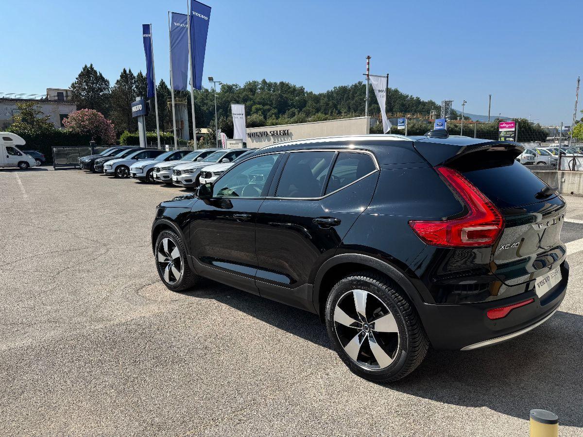 VOLVO - XC40 - T3 Geartronic Momentum Pro