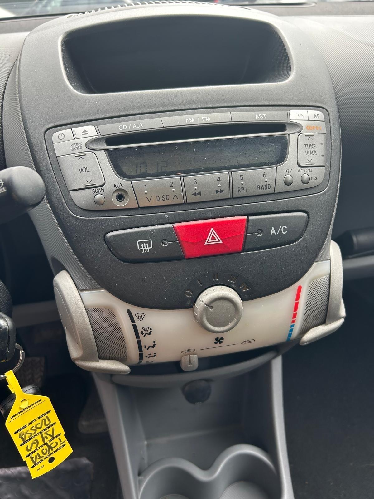 Toyota Aygo 1.4 turbodiesel 5 porte Sol