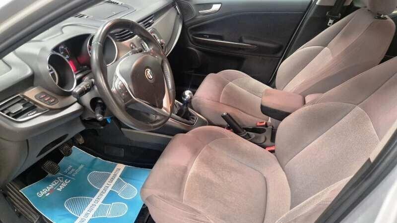 Alfa Romeo Giulietta 1.6 JTDm-2 105 CV Distinctive