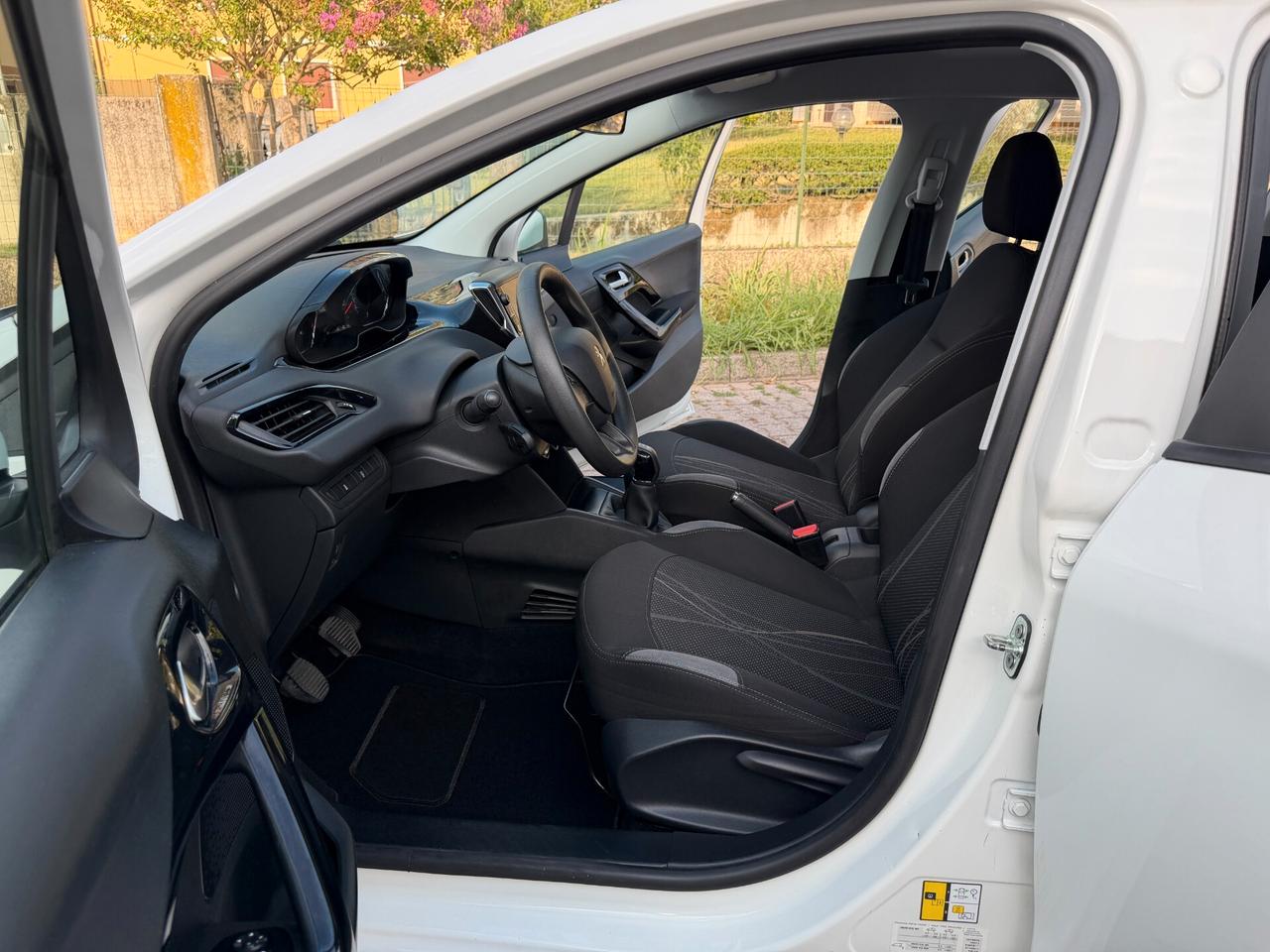Peugeot 208 1.4 HDi Allure 36000 km!