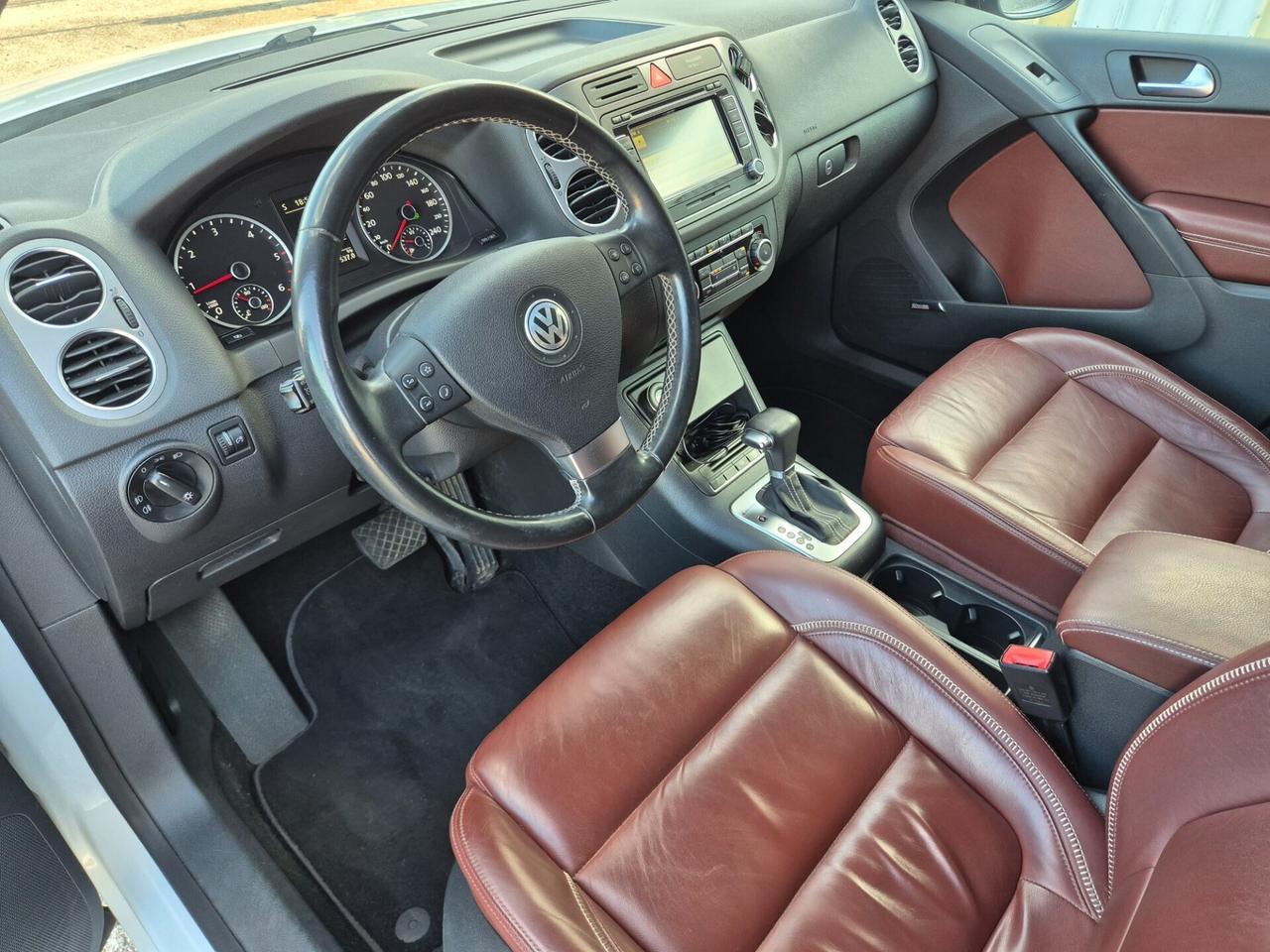 Volkswagen Tiguan 2.0 TDI DPF 4MOTION DSG Sport & Style