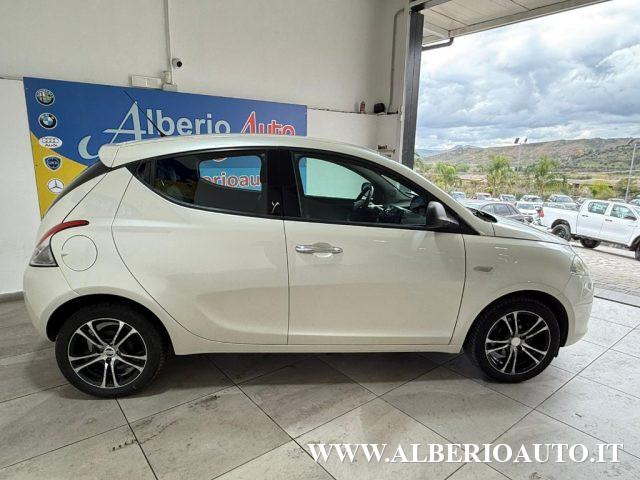 LANCIA Ypsilon 1.2 69 CV 5 porte Platinum