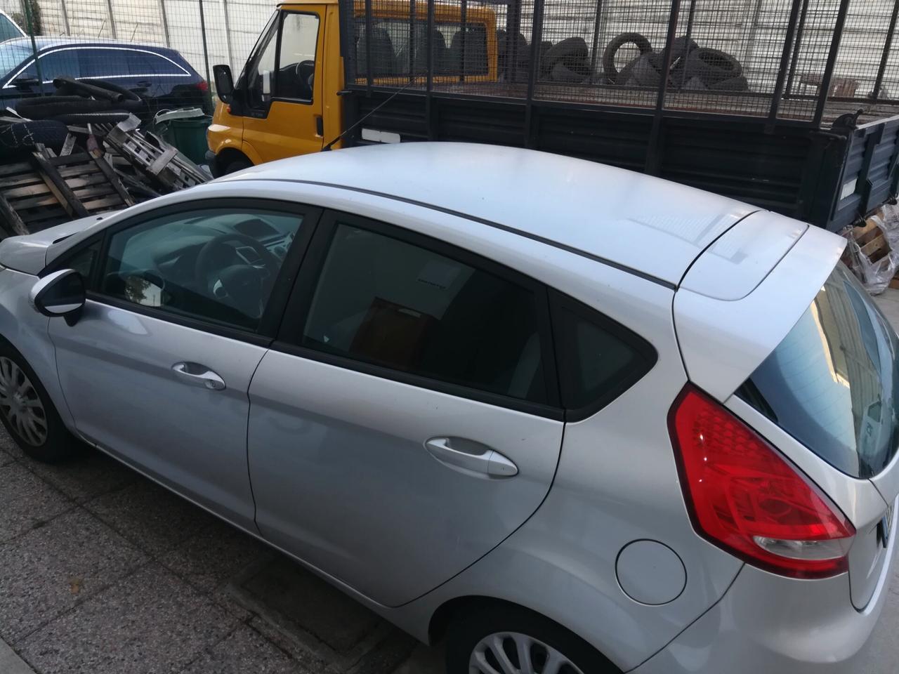 Ford Fiesta 1.4 GPL MOTORE ROTTO