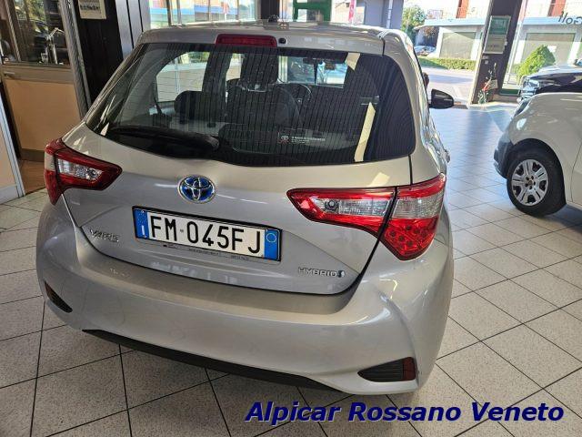 TOYOTA Yaris 1.5 Hybrid 5 porte Business