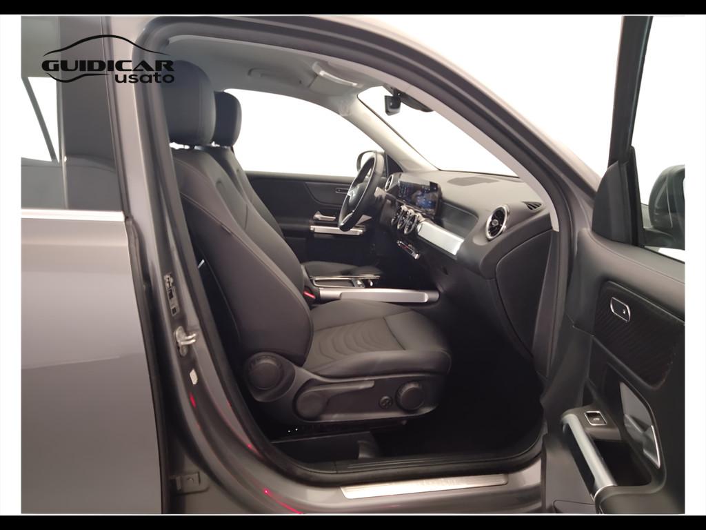 Mercedes-Benz GLB - X247 2023 - GLB 180 d Progressive Advanced auto