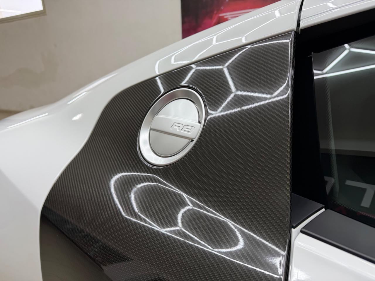 Audi R8 4.2 V8 FSI quattro R tronic