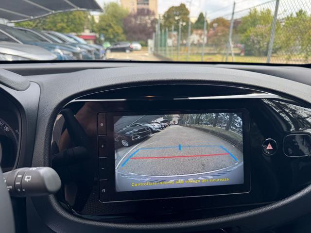 TOYOTA Aygo X 1.0 VVT-i 72 CV 5 porte Trend BICOLOR KM.0