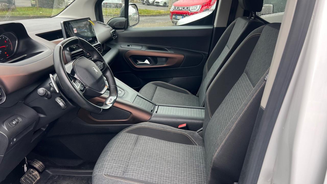 Peugeot Rifter Puretech 130 S&S EAT8 GT Standard