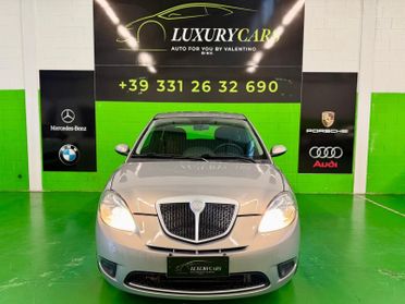 Lancia Ypsilon 1.4 16V Sport MomoDesign Automatica
