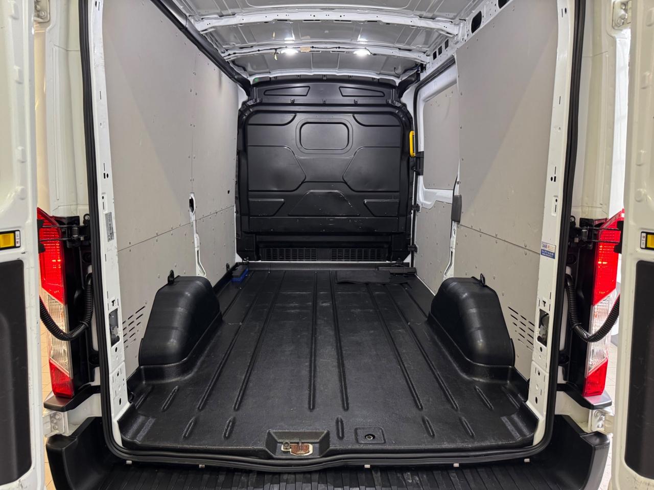Ford Transit 350 2.0TDCi EcoBlue MHEV 130CV PM-TM Furgone Trend