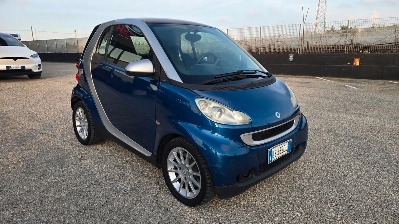 Smart ForTwo 1000 45 kW MHD coupé pure