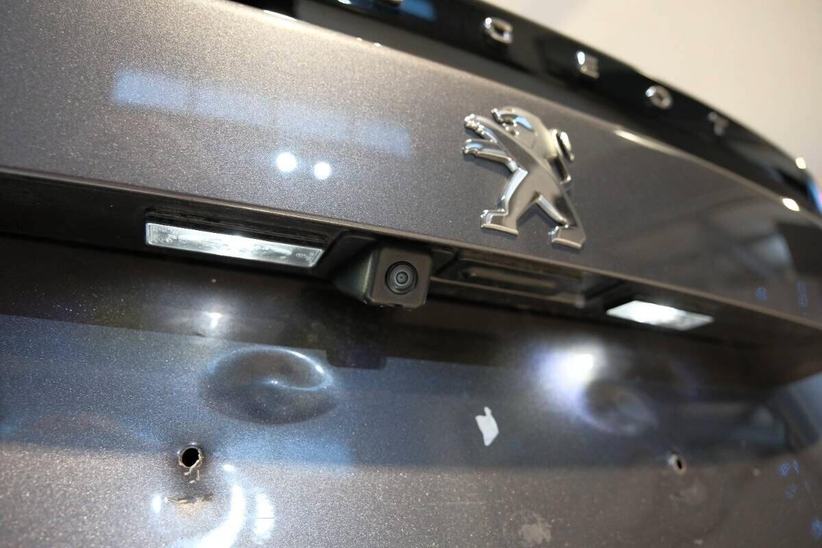 Peugeot 2008 BlueHDi 130 S&S EAT8 GT