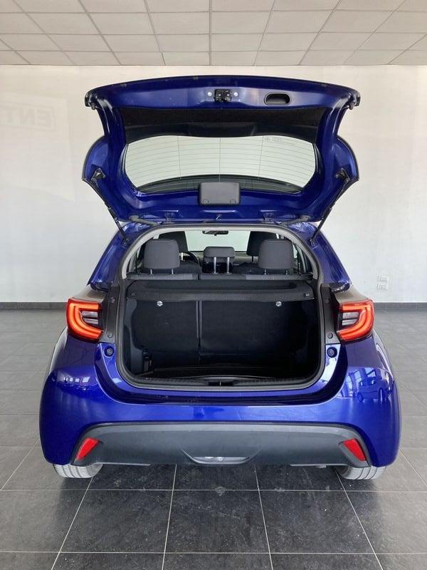 Toyota Yaris Hybrid Trend MY21
