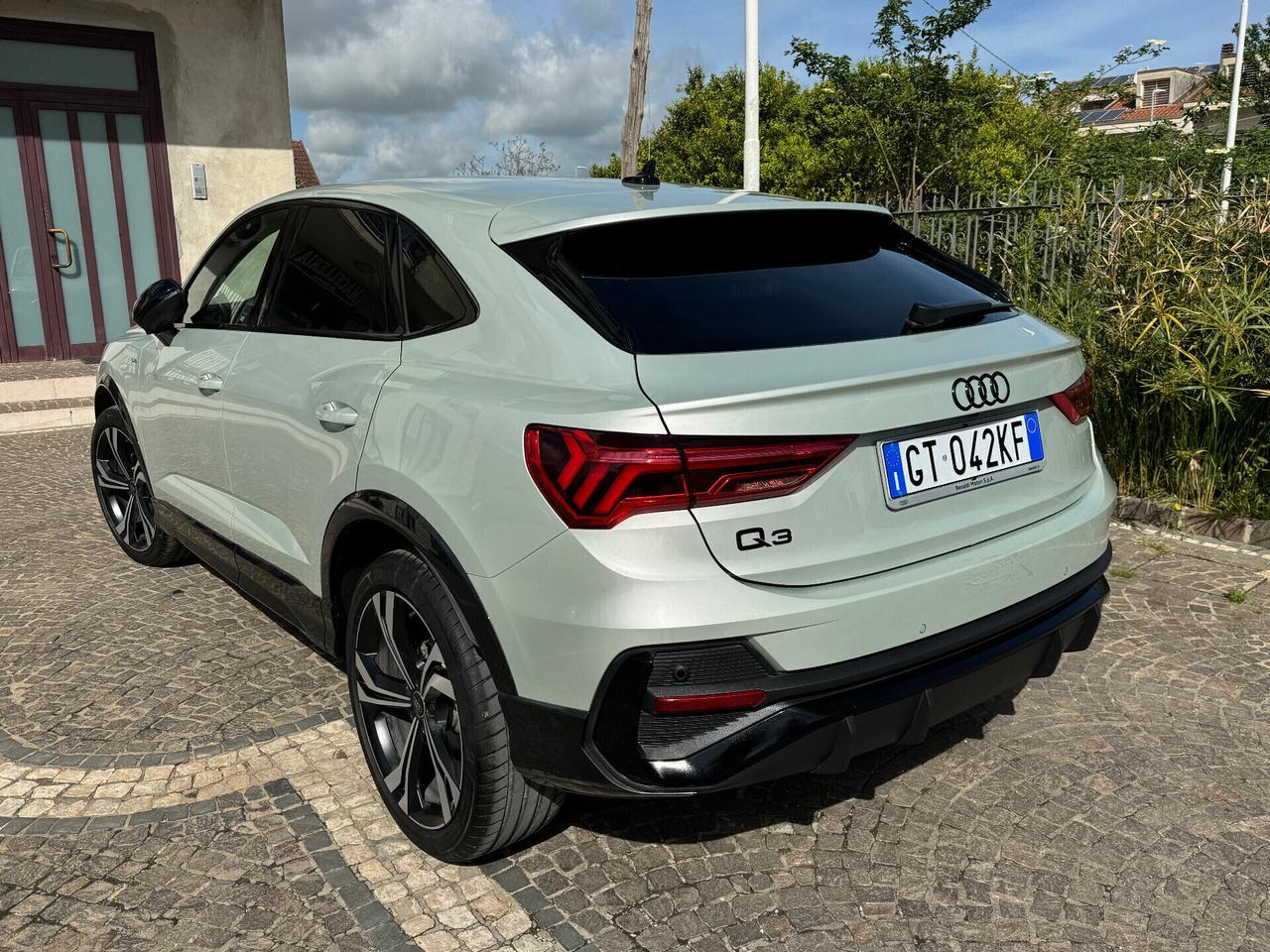 AUDI Q3 SPB 35TDI S TRONIC IDENTITY BLACK S line 2.0 TDI 110KW 2024