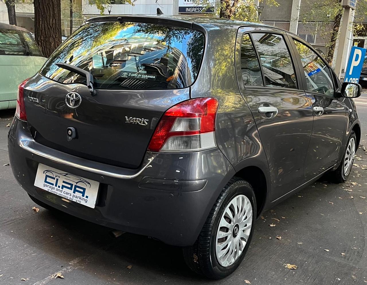 Toyota Yaris 1.0 5 porte Sol