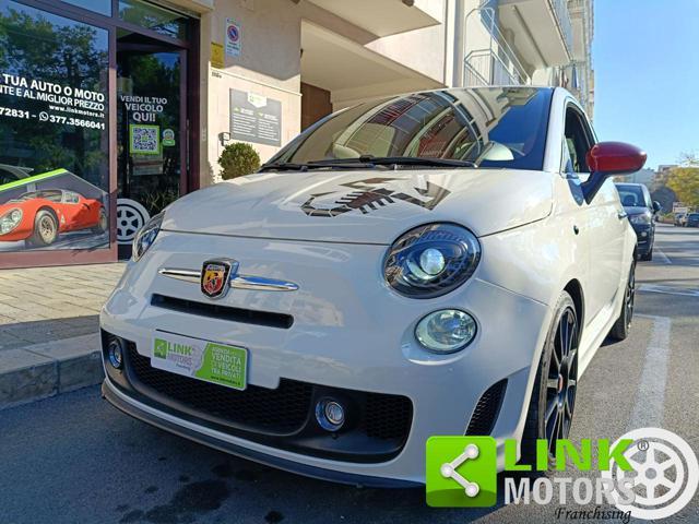 ABARTH 500 1.4 Turbo T-Jet esseesse