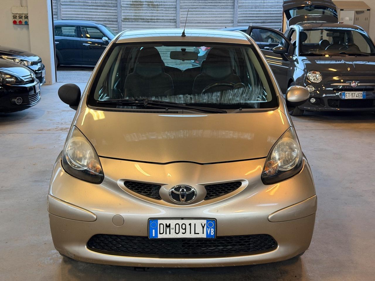 Toyota Aygo 1.0 12V VVT-i 5 porte Sound