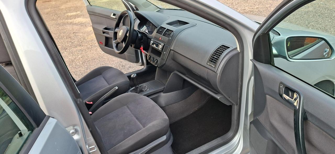 VOLKSWAGEN POLO 1.4 5P CONFORTILINE KM 140000