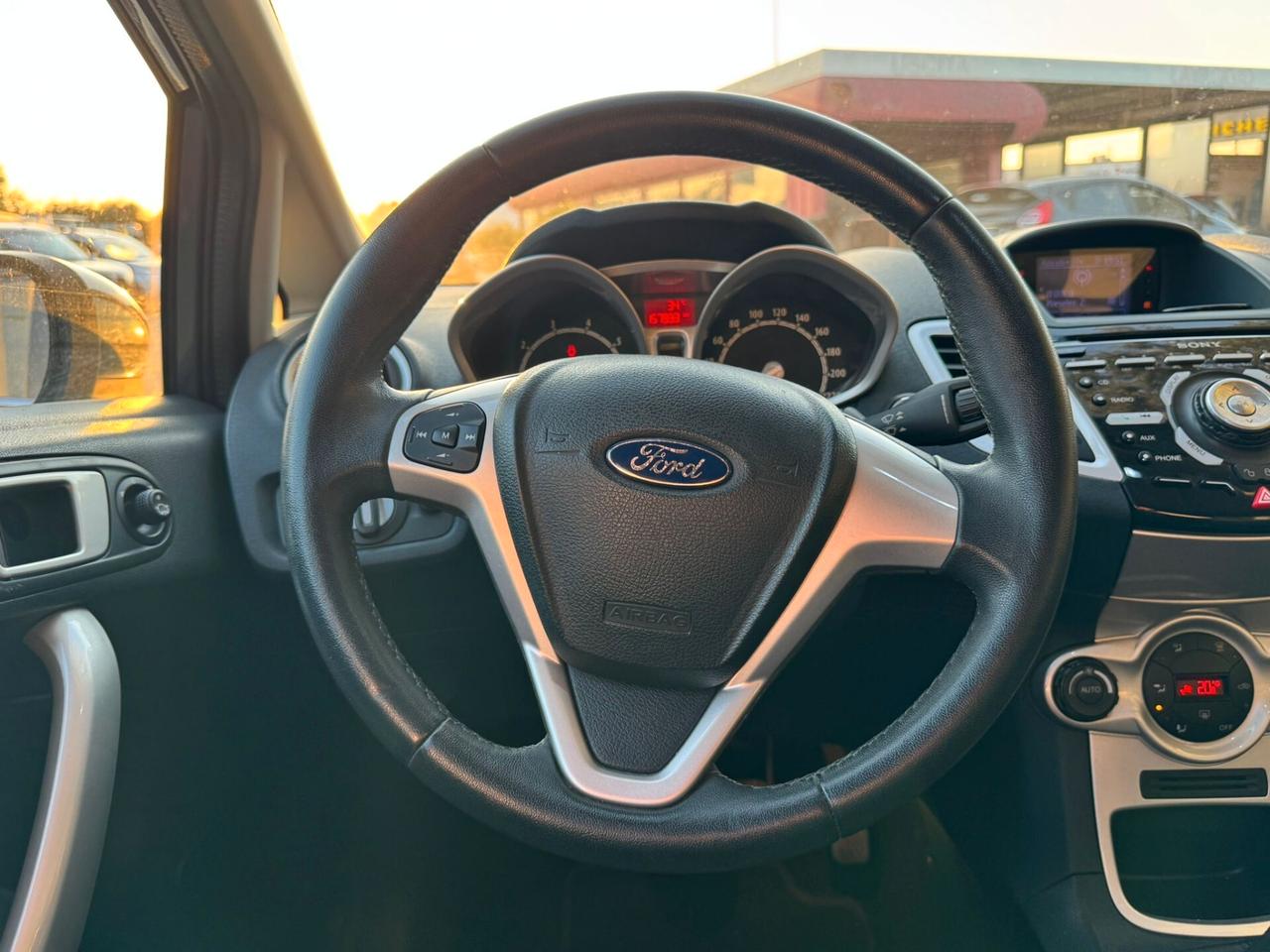 Ford Fiesta 1.4 16V 5p. Bz.- GPL Titanium