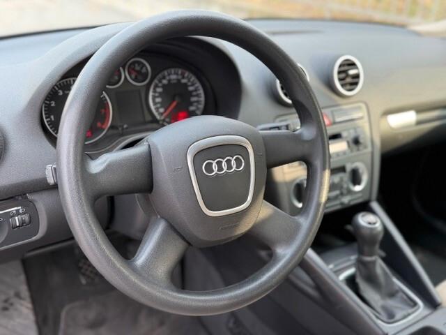 Audi A3 1.6 Ambition 3 porte