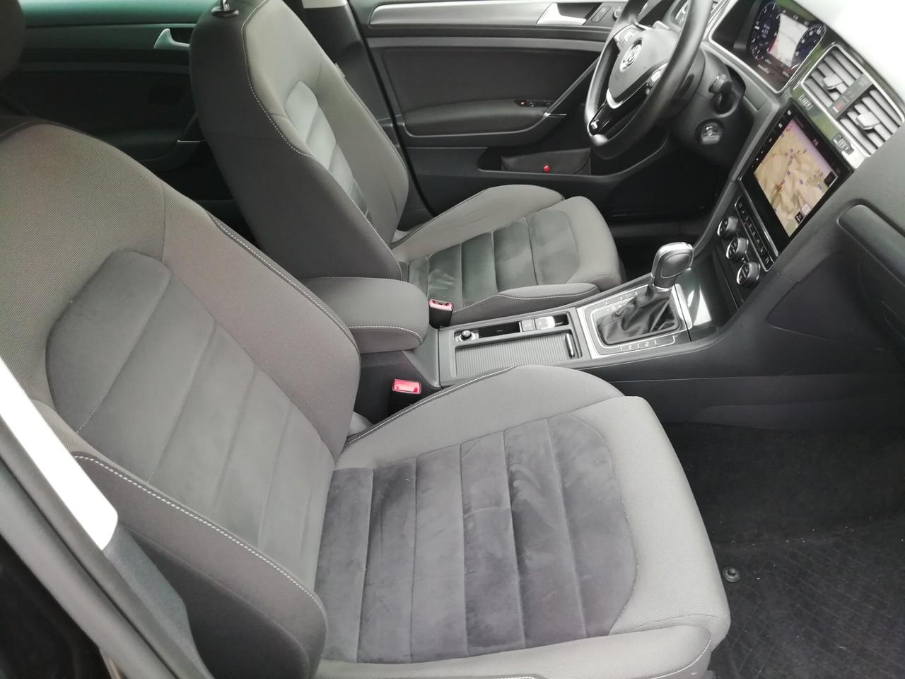 Volkswagen Golf 1.6 TDI 115 CV DSG 5p. Executive BlueMotion Technology "Fari LED"