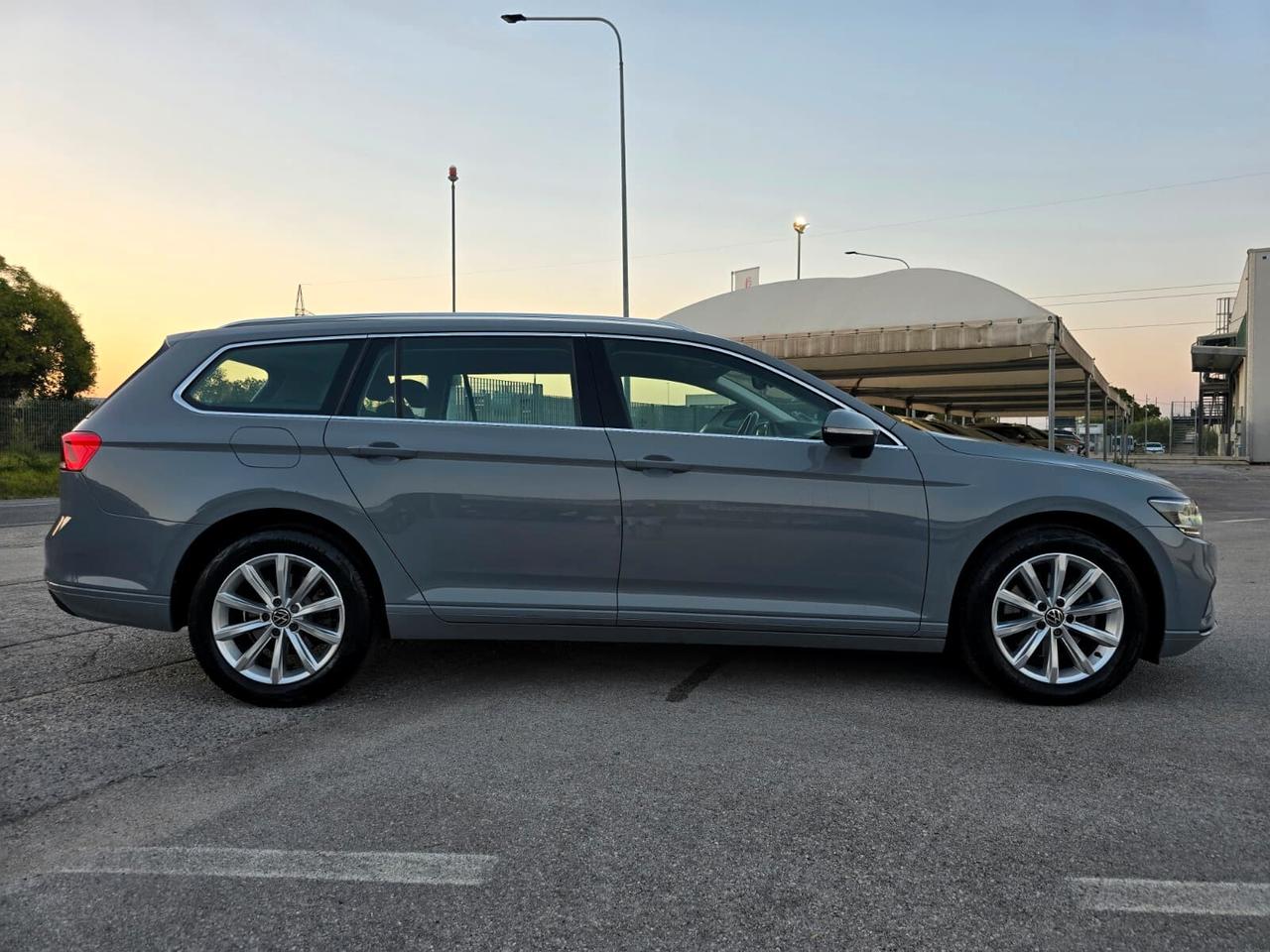 Volkswagen Passat Variant 2.0 TDI SCR EVO DSG Business