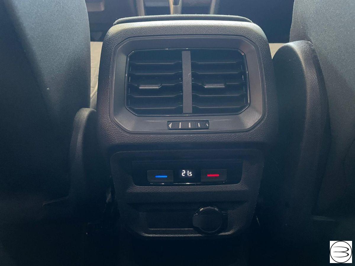 VOLKSWAGEN - Tiguan - 2.0 TDI DSG Style BMT