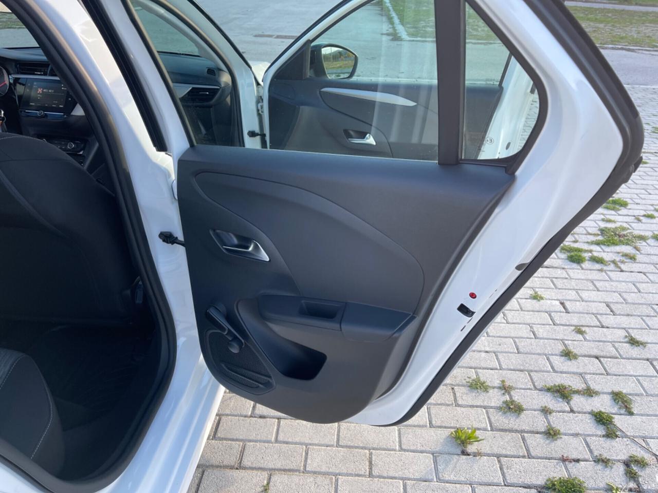 Opel Corsa 1.5 diesel 100 CV Edition
