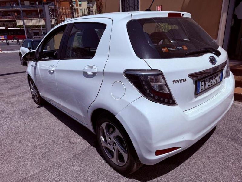 Toyota Yaris 1.5 Hybrid 5 porte Lounge "NEOPATENTATI"