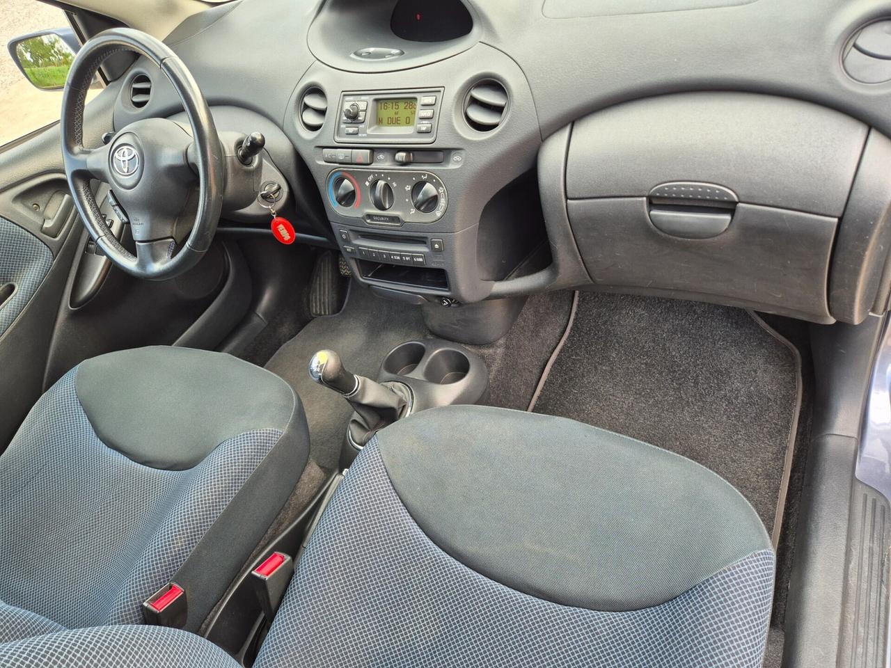 Toyota Yaris 1.0i 16V cat 5 porte Expo