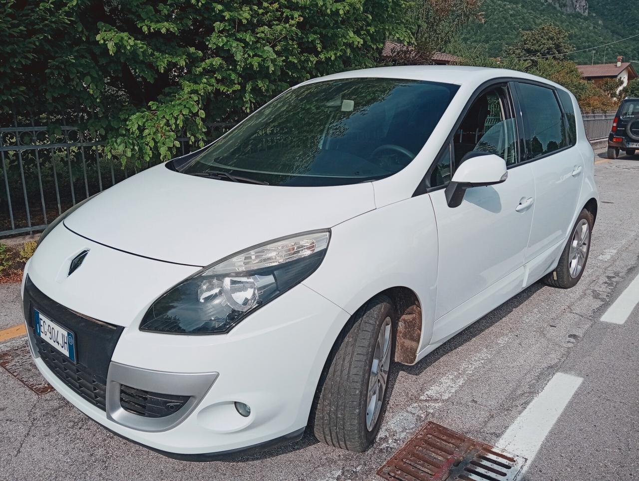 Renault Scenic Scénic X-Mod 1.5 dCi 110CV Dynamique