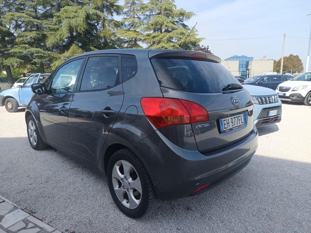 Kia Venga 1.4 EXCLUSIVE GPL TUA A 89€ AL MESE
