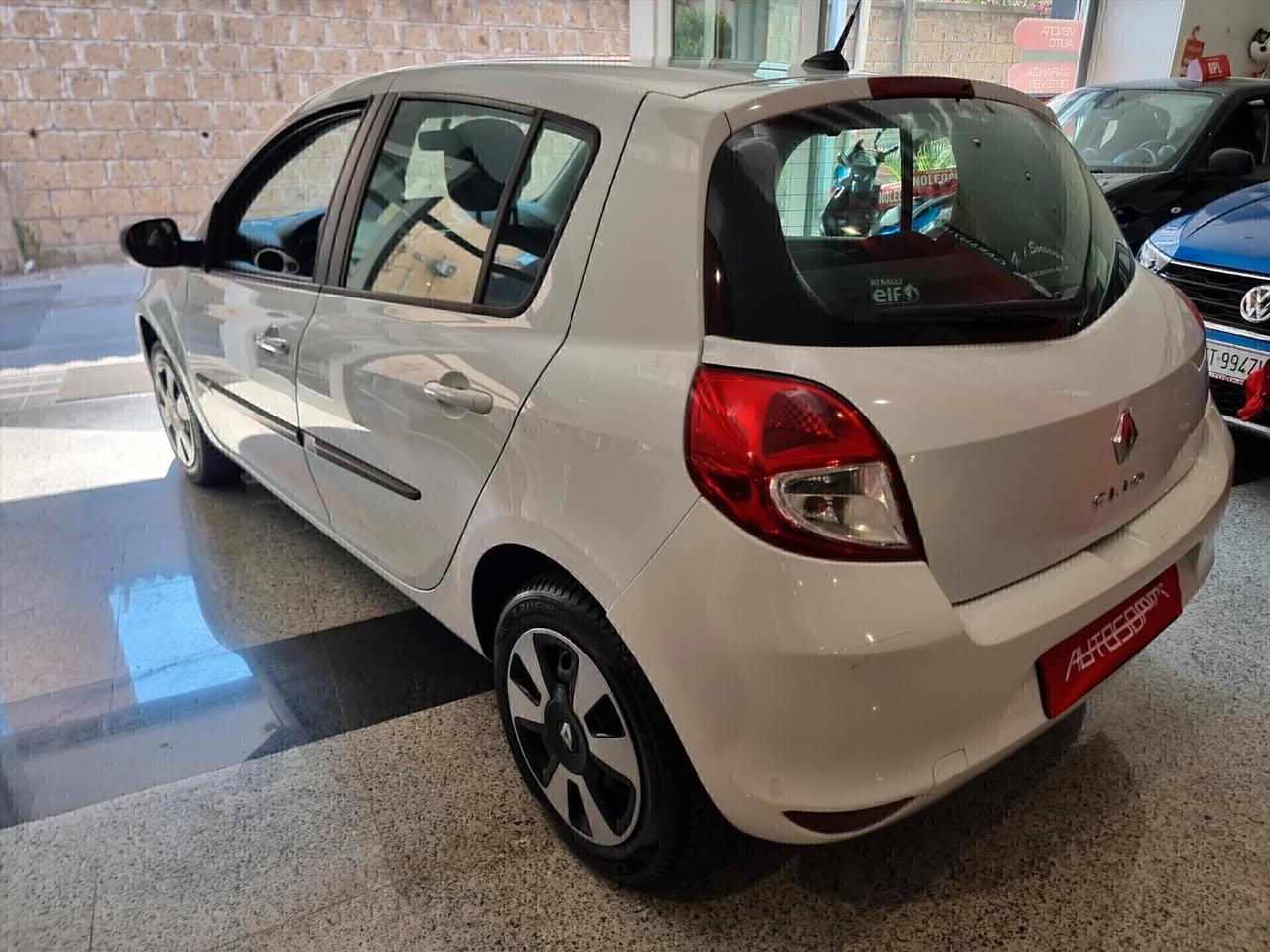 Renault Clio 1.2 16 V 5 porte Dynamique