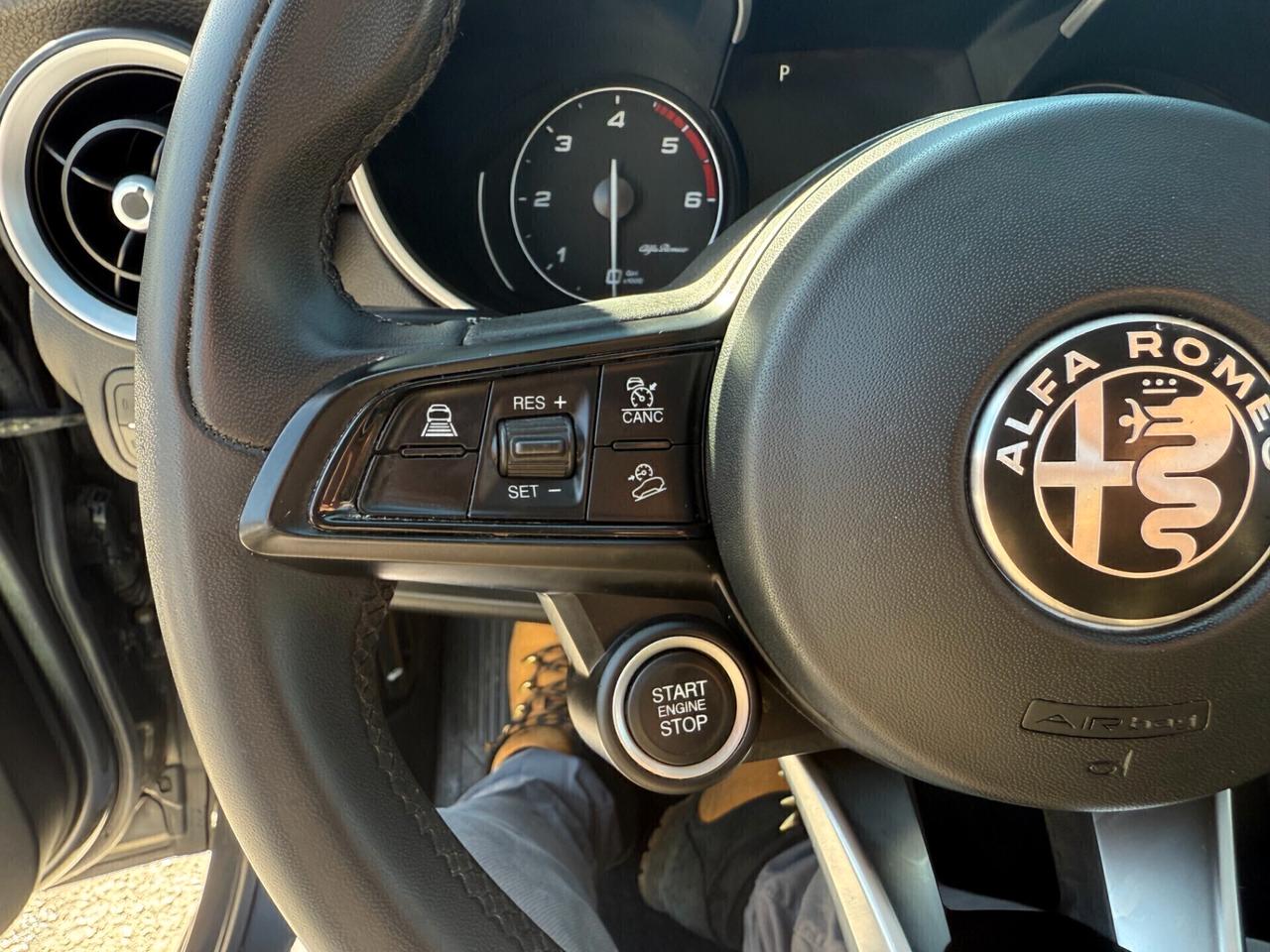 Alfa Romeo Stelvio 2.2 Turbodiesel 160 CV AT8 RWD Business