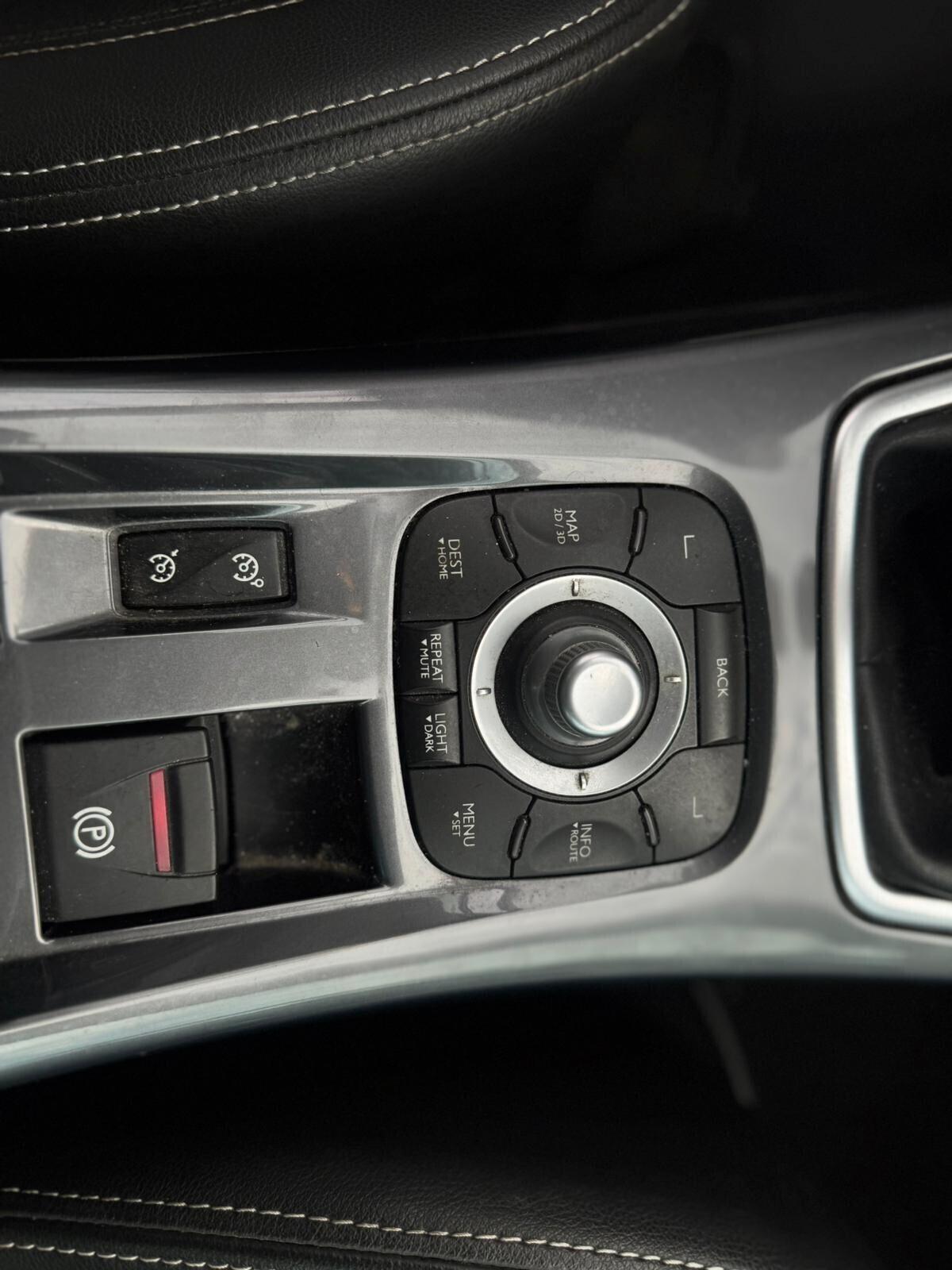 Renault Laguna 2.0 dCi SW 2010 GANCIO TRAINO