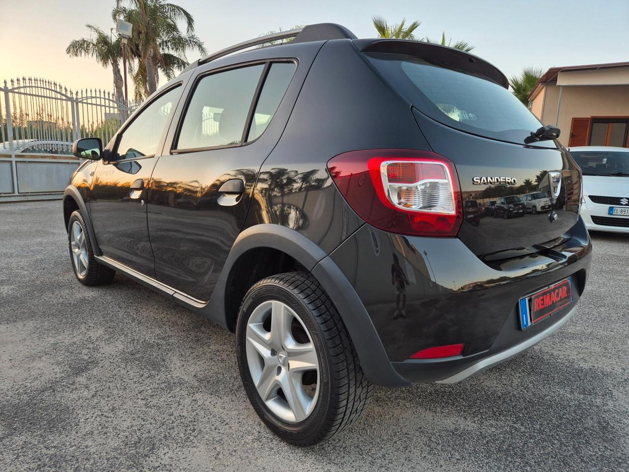 Dacia SANDERO STEPWAY 1.5 dCi 90CV RESTAYLING 2015 FULL