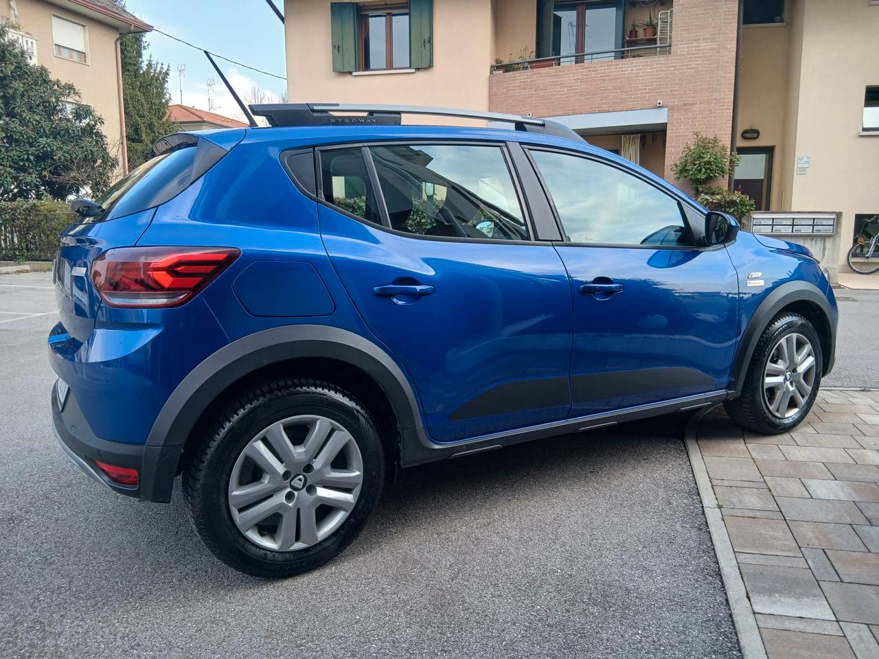 Dacia Sandero Streetway 1.0 TCe ECO-G Comfort tua a € 199 mese