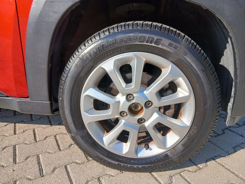 Mahindra KUV100 1.2 K6+ FWD