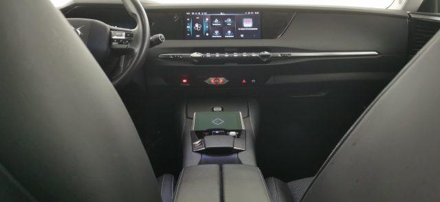 DS AUTOMOBILES DS 4 E-Tense 225 Cross Trocadero