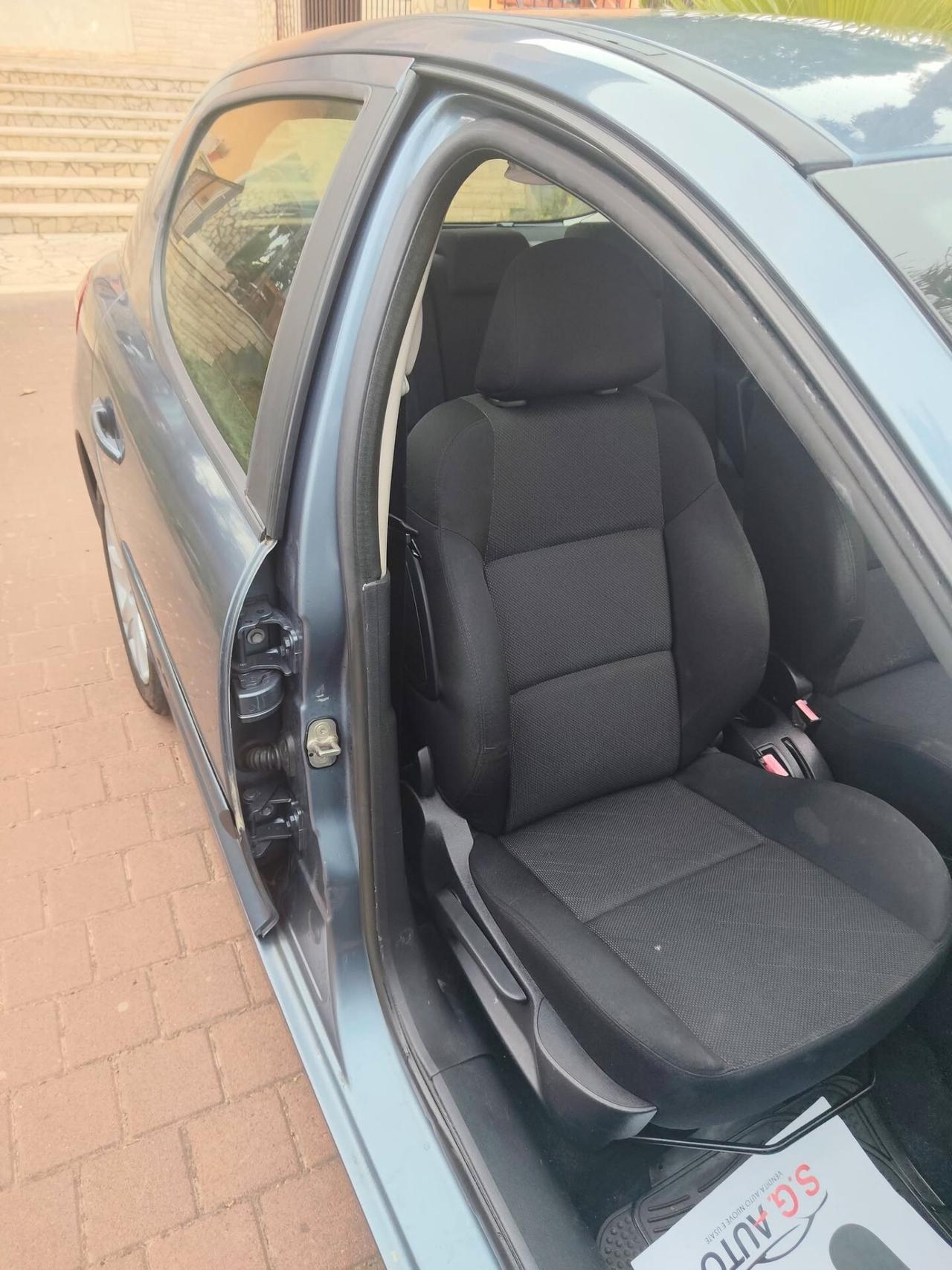 Peugeot 207 1.6 HDi 90CV 5p. XS
