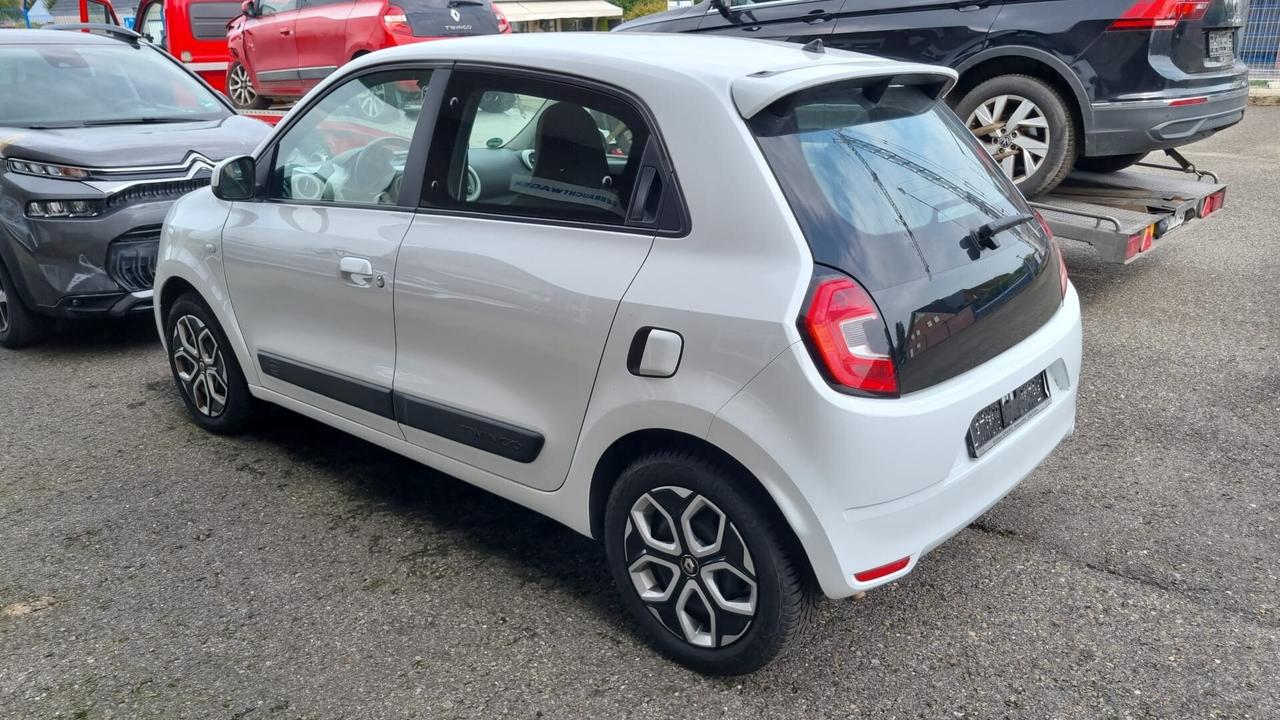 Renault Twingo SCe 65 CV Signature