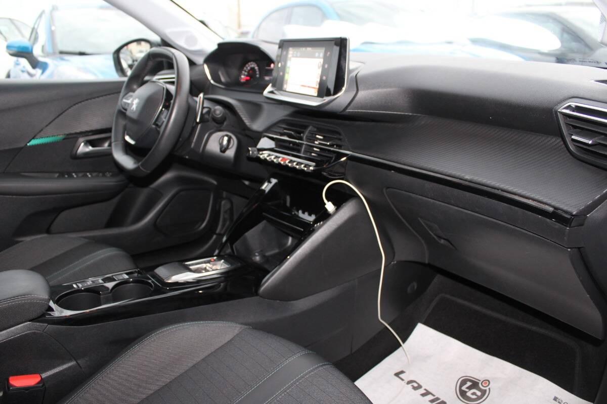 Peugeot 208 1.2 puretech Allure s&s 100cv eat8 Con CARPLAY