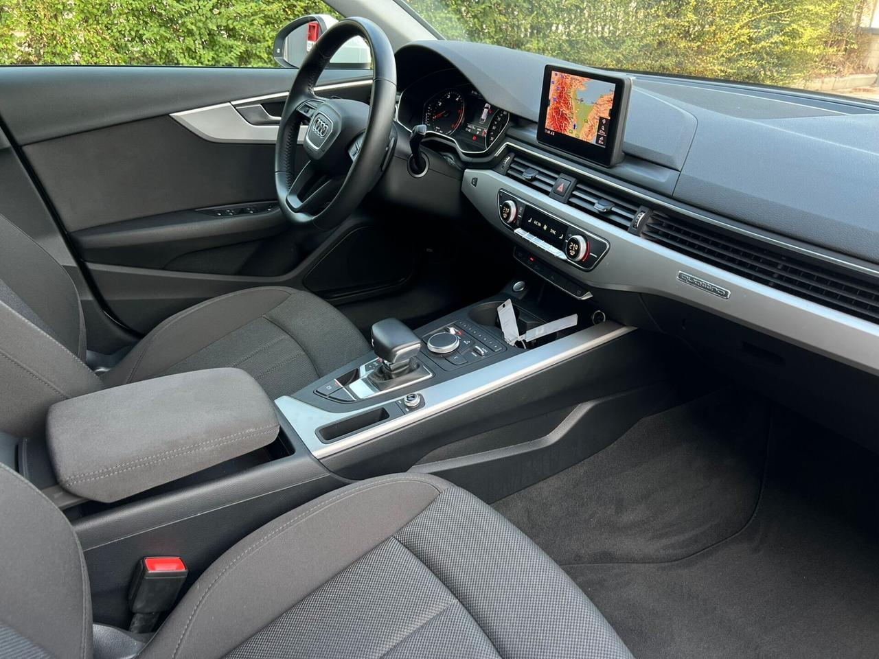 Audi A4 40 2.0 TDI S-TRONIC 190 CV QUATTRO- 2019