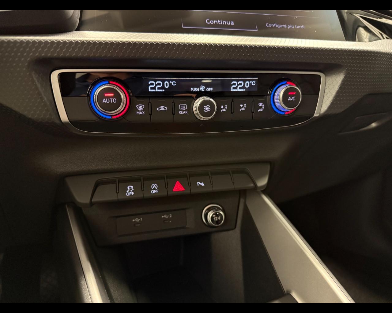 AUDI A1 ALLSTREET 30 TFSI S-TRONIC IDENTITY CONTRAST