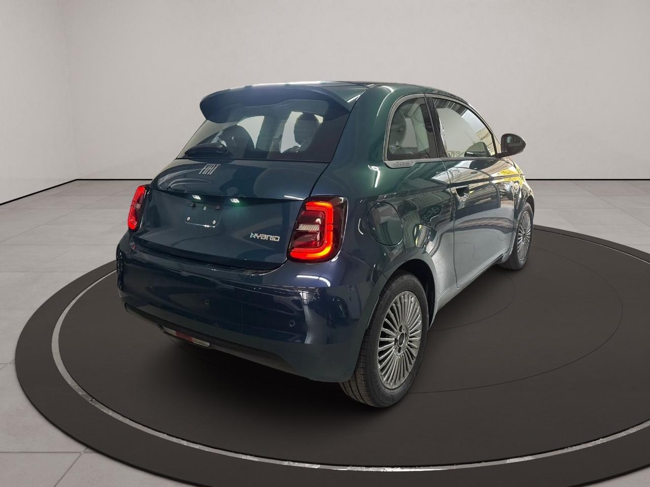 Fiat 500 Berlina Hybrid Icon