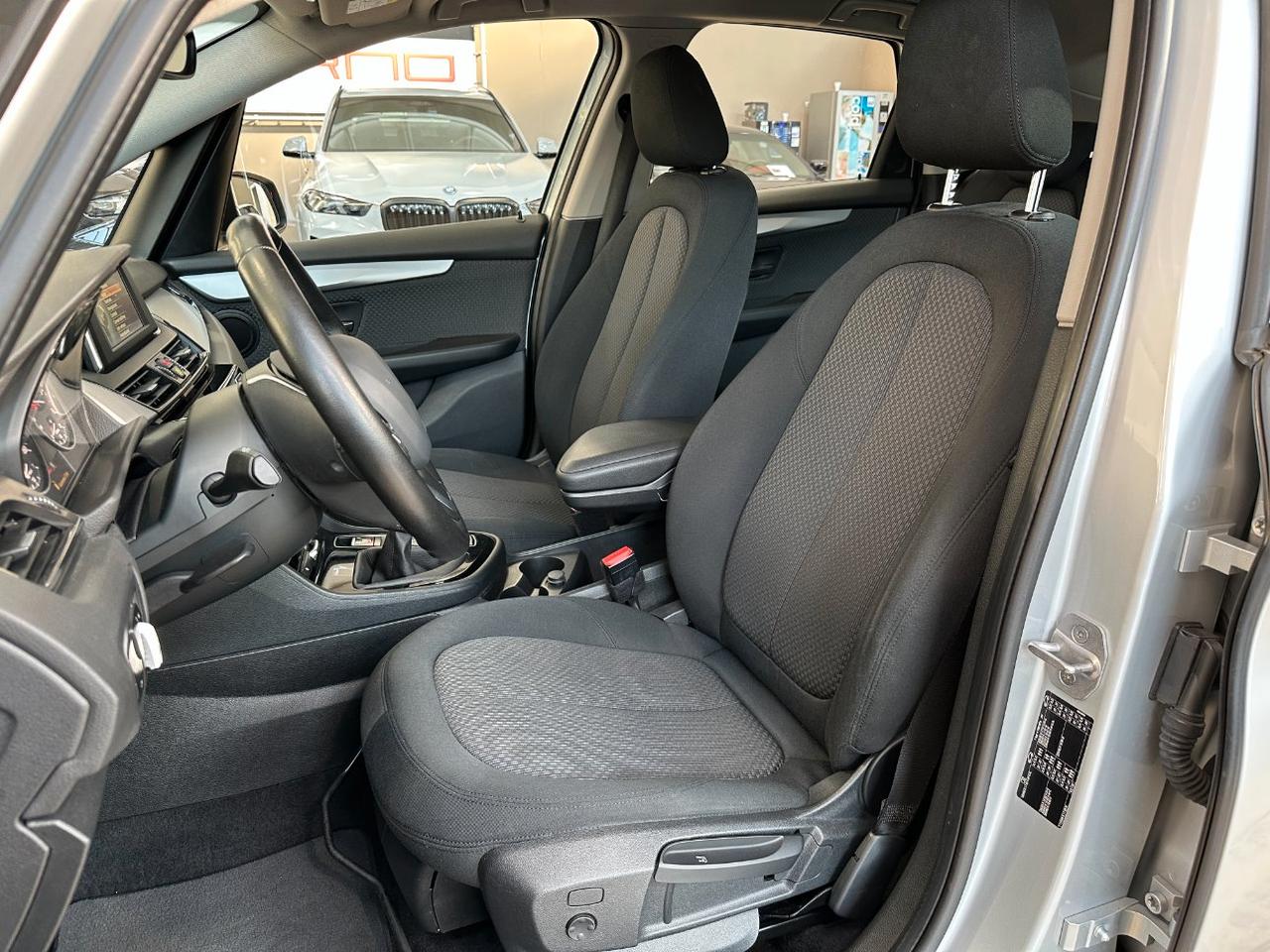 BMW 216 d Active Tourer Advantage - LED - Navi - Sedili Risc