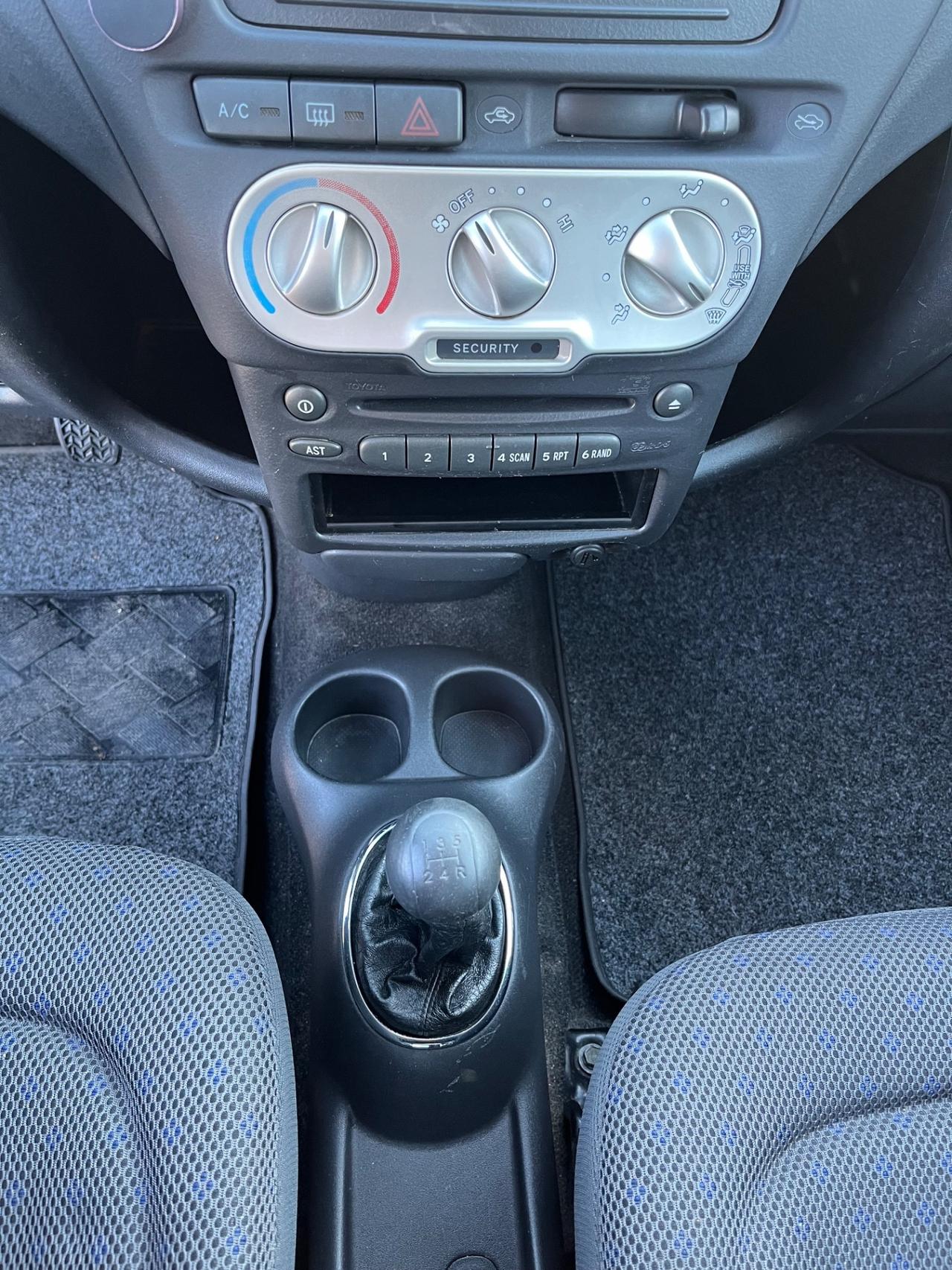 Toyota Yaris Verso 1.4 Tdi D-4D cat Sol '03