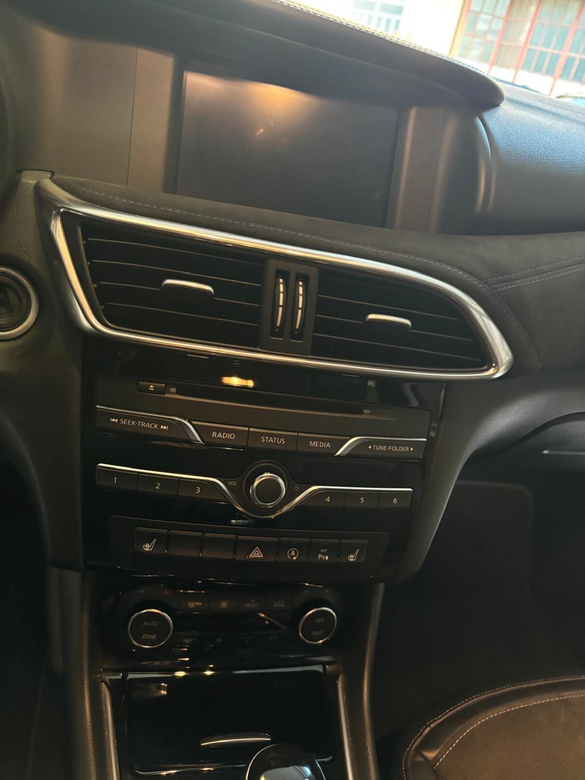 Infiniti Q30 1.5 diesel Premium Tech