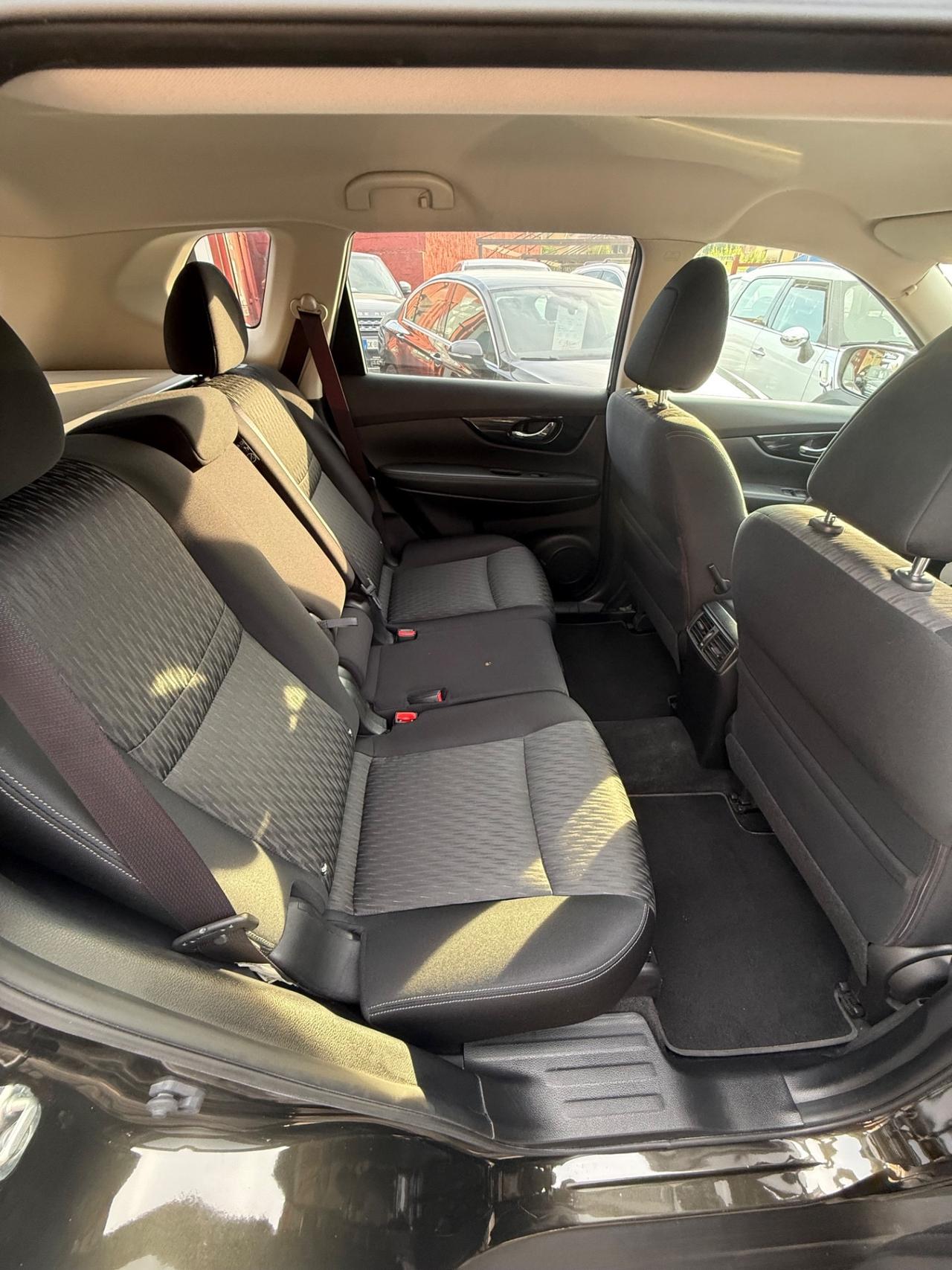 X-Trail dCi 150 2WD Tekna-unipro-rate-garanzia -