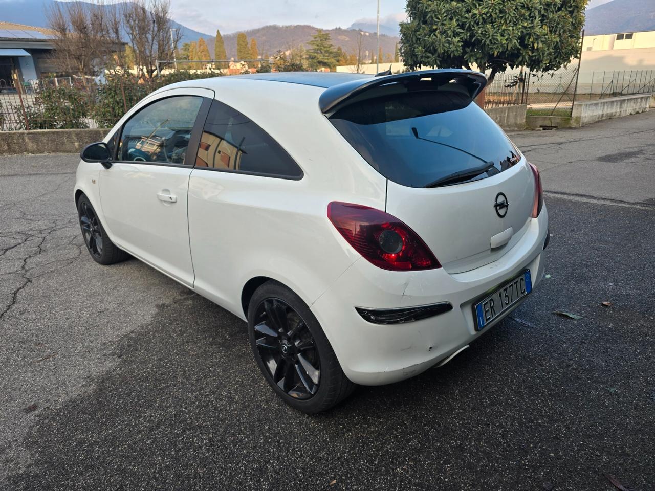 OPEL CORSA 1.3 CDTI 95CV "OK PER NEOPATENTATI"